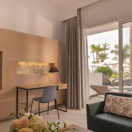 Hotel Fariones