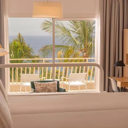 Fariones Hotel